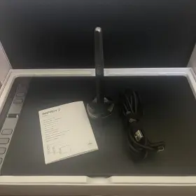 H1061p Huion Inspiroy 2 Large Black With Stylus And Extra Nibs/ Good Condition Box #2