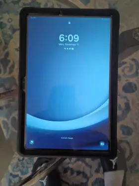 Sm-x218u Samsung Galaxy Tab A9 5g With Case And Charger