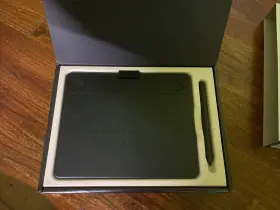 Wacom 753218989284 Intuos Digital Drawing Tablet With Pen - Black #2