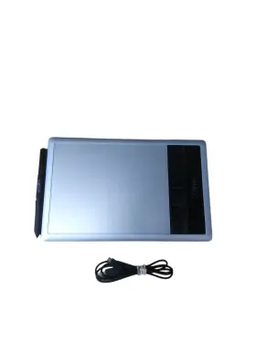 Cth-470 Wacom 753218992758 V Touch Digital Drawing Tablet With Stylus Tested Working Great Cth-470 Wacom 753218992758 V Touch Digital Drawing Tablet With Stylus Tested Working Great