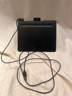 8hh00r2120962 Wacom Intuos Small Bluetooth Graphics Pen Tablet - Black Gtl 4100 No
