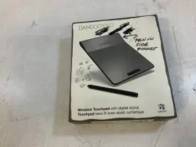 Wacom Cth-300/k Bamboo Fun Cth-300k Wireless Pen And Touch Graphics Tablet F6b