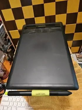 Cth-470 Wacom Cth-470/s Bamboo Touch Digital Drawing Graphics Tablet. Need Battery