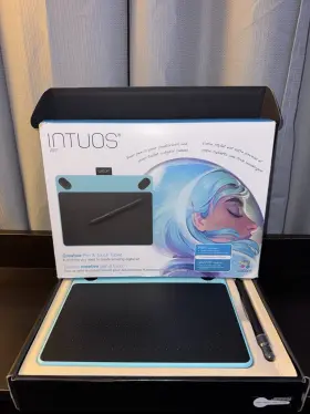 Cth-690 Wacom Cth-690/b0 Intuos Art Pen Tablet For Paintingmedium Size Mint Blue Used