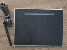 Ctlctl6100le0 Wacom Intuos Ctl6100le0 Graphic Tablet 10.4 X 7.8 Pistachio With Case And Stylus