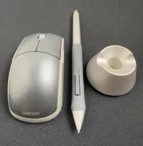 Zc-100-02 Wacom D33023 Mouse With Grip Pen And Stand Total 3 Free Shipping