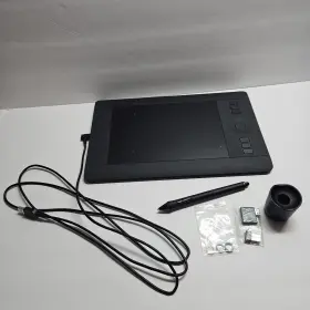 Pth451 Wacom Intuos Pro Small Graphics Tablet #2