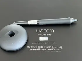 Pth860 Wacom Intuos Pro Creative Pen Tablet - #3 Pth860 Wacom Intuos Pro Creative Pen Tablet - #3