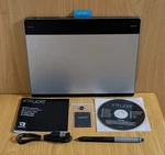 Wacom CTH-680 Intuos Medium Creative Pen & Touch Tablet Excellent. Fixed Price $57.34.