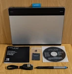 Wacom CTH-680 Intuos Medium Creative Pen & Touch Tablet Mint. Fixed Price $60.99.