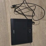 Wacom Bamboo Graphics Tablet Black Usb Wired MTE-450/K(A). Fixed Price $10.00.